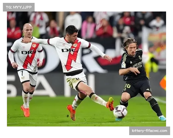 奥萨苏纳战术执行力，全队统一贯彻防守反击策略